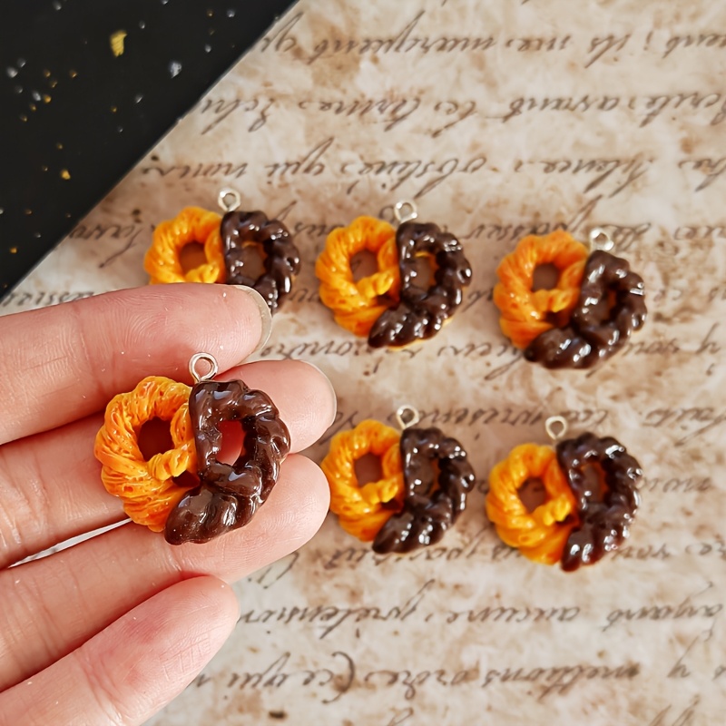 Resin Art Kits For Adults - 6 個シミュレーションハートチョコレート樹脂チャームデザートペンダント DIY ジュエリー作成アクセサリーイヤリングブレスレットキーホルダー用